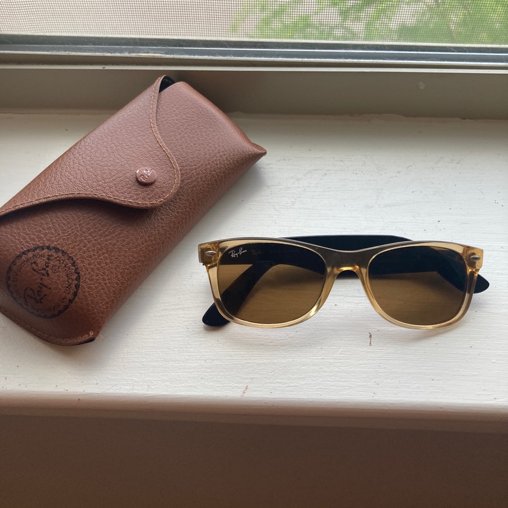 Ray-Ban New Wayfarer WITH CASE